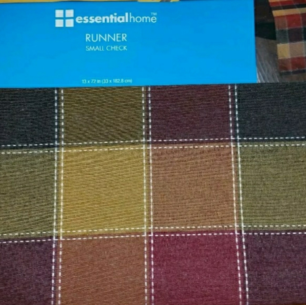 ESSENTIAL HOME TABLE RUNNER 13" x 72" Small